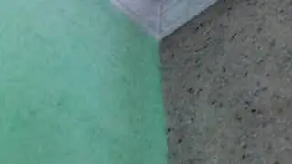 Стык двух текстур жидких обоев