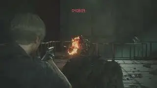 RESIDENT EVIL 2 fight last boss with handgun. 4k on PS5