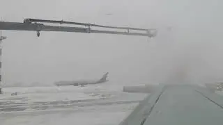 Незамерзайки вам на крыло :) / Deicing