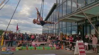 Deanna Riley, Vuelta La Luna aerial circus