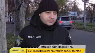 Одеські патрульні затримали двох чоловіків, які підозрюються у вчиненні квартирних крадіжок