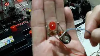 Индикатор разряда аккумуляторной батареи