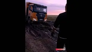 Съэкономили солярки чуток. #большегруз #дальнобой #daf