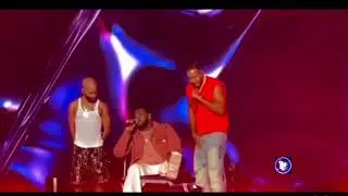 Romeo Santos y Chris Lebron interpretan su tema Siri en vivo (concierto de Arcangel Rep. Dominicana)