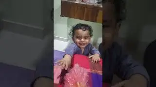 মা যে কি করে না 🤣
