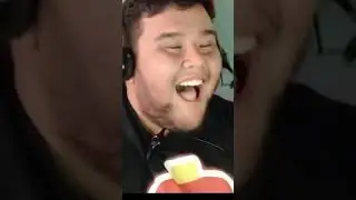 SU SUEÑO ES SER COMENTARISTA 