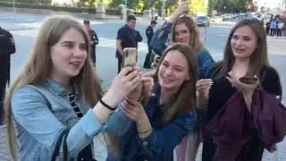 Девушки рассказывают о встрече с Путиным