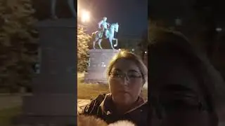 В центре прогуляемся/Для тех кто меня любит