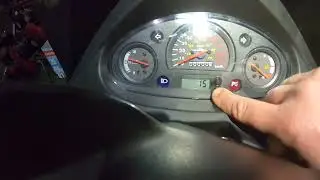 Cкутер Spark SP150-28. Настройка часов.