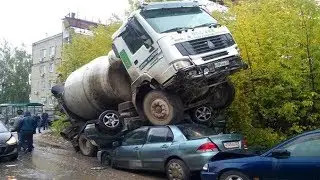 Жестокие происшествия на дороге Аварии и ДТП Сar crash compilation