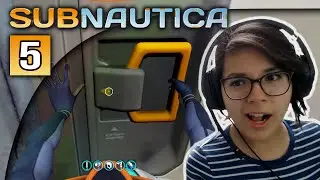 EXPLORING A WRECKAGE | Subnautica Walkthrough Gameplay Part 5