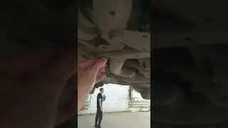 причина стука Ауди А4 б8