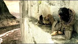 Парень очнулся на выступе скалы со сломанной ногой и не знает что делат