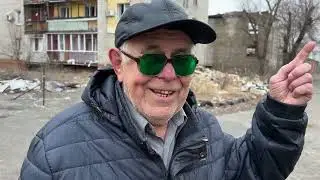 Severodonetsk. A local pensioner believes in a bright future for all.