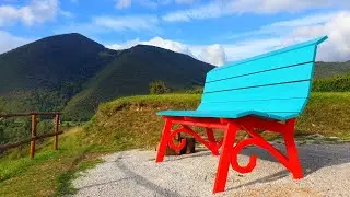 La panchina gigante di Vigolo - Lago d'Iseo - Drone 4K