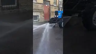 #Трактор Беларус 82.1 Полив внутридворовых проездов