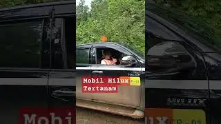 Mobil hilux  tertanam di tambang #nikelindonesia #tambang #tambanghits