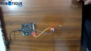 Measure temperature with Micro:bit and DHT11 sensor