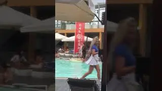 танцы на корпоративе.