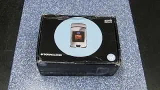 Doing the chop of fake Motorola Razr v3i (hammer vs phone)