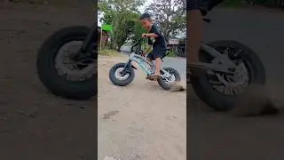 bocil banyak gaya 