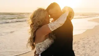 Micro Wedding on Destin Beach // Lauren + Richard // Miramar Beach, FL