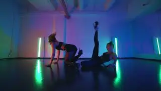 Скриптонит-Бар, две лесбухи—Frame Up Strip хореография дуэт