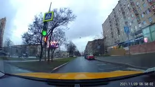 Не сиди как псина на лавке, закажи такси! // громкие истерики пассажиров