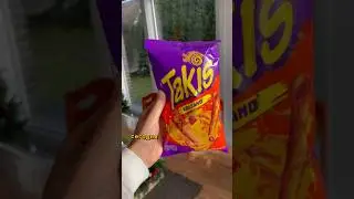 Пробую ПОПУЛЯРНЫЕ ЧИПСЫ Takis 