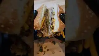 BURGER CHALLENGE SUPER SPICY🔥 Day12  #shorts #kitty #spicy