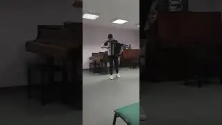 Новогодние попурри на темы известных песен🎅🎄