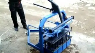 СТАНОК ДЛЯ ИЗГОТОВЛЕНИЯ ШЛАКОБЛОКОВ