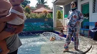 HARI MINGU MANDI KOLAM