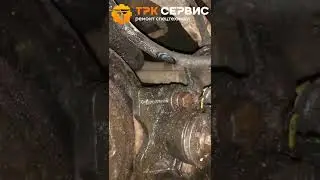 Демонтаж КПП экскаватора-погрузчика CAT432E