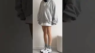 собираюсь в кофейню за утреннем кофе 🧋🤍