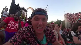 Бали - Психоделический танец под названием Кечак. Весь зал в трансе. Бали это остров богов.