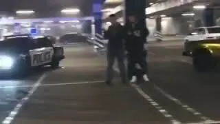 Менты приехали на сходку