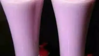 How to prepare rose milk