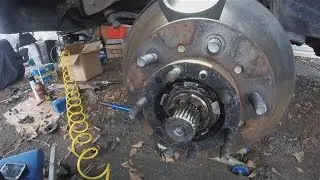 Wheel Bearings Replacement & Repack How To - Toyota Pickup 4Runner 4x4