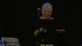 ורדה שפין גרוס קוראת שירים בערב סקס וארוטיקה