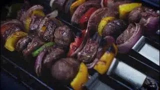 We’ve got your next favorite kabob recipe with these beef kabobs from @mexibeastbbq 🔥