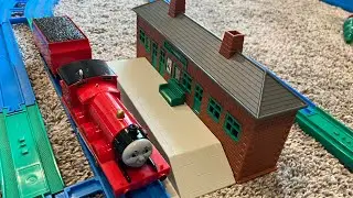 Thomas and friends Tony 2000 talk N action Japanese speaking James review and run.