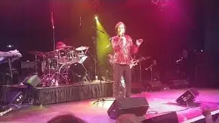Rob Garrett Neil Diamond Tribute cell phone capture