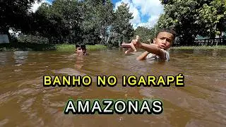 RIVERINE COMMUNITY - BEATING AÇAÍ - VIDEO 25 - AMAZONAS
