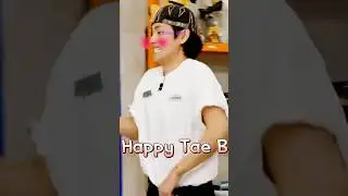Taehyung Gets Shy When A Fan Recognizes Him 🤭🤭 #shorts #taehyung #bts