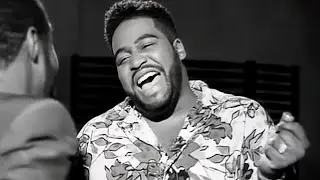 Gerald Levert - Baby Hold On To Me (feat. Eddie Levert) [Official Video]