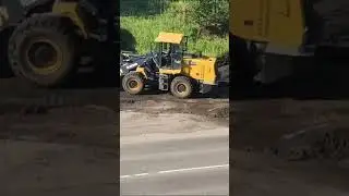 Каждое утро там в ожидании автобусов стоят люди , только теперь без укрытия в дождь. Усть-Илимск