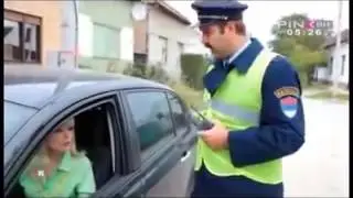 Plavuša & Policajac