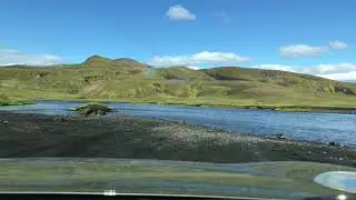 Crossing ford in Iceland. Пересечение брода в Исландии