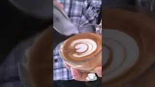 Perfect Winged Tulip Latte Art 